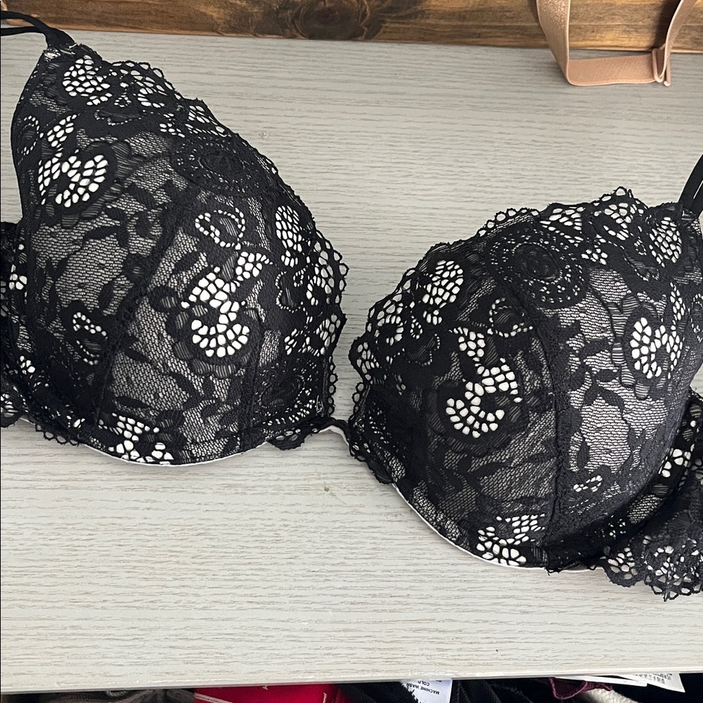 Victorias Secret Black Lace Bra Size 36C